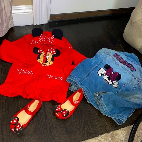 Minnie Mouse bundle - Picture 1 of 10